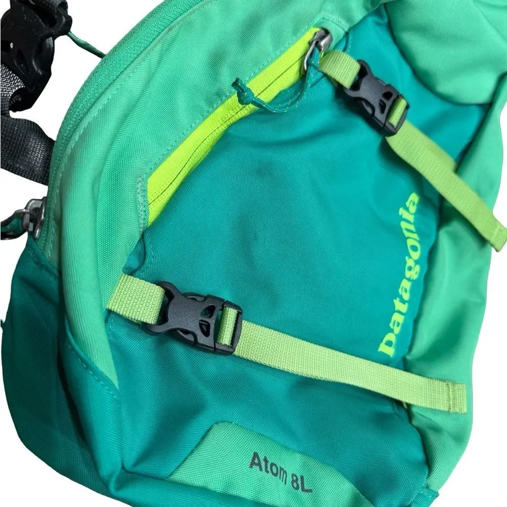 🎒 Patagonia Atom Sling 8L – Green Lightweight‎ Crossbody Bag 🌿